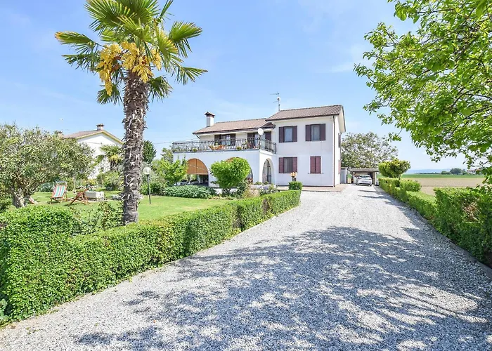 2 Bedroom Cozy In شقة *