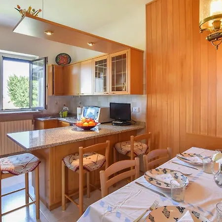 2 Bedroom Cozy In *