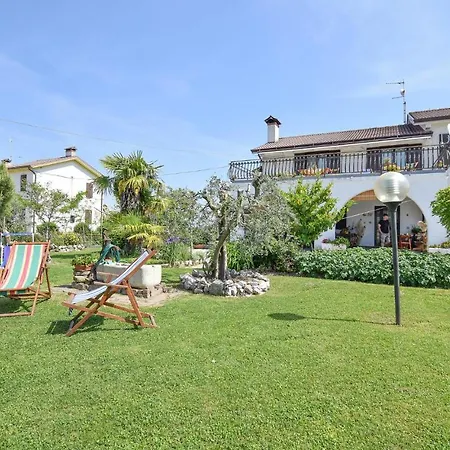 2 Bedroom Cozy In Apartment *