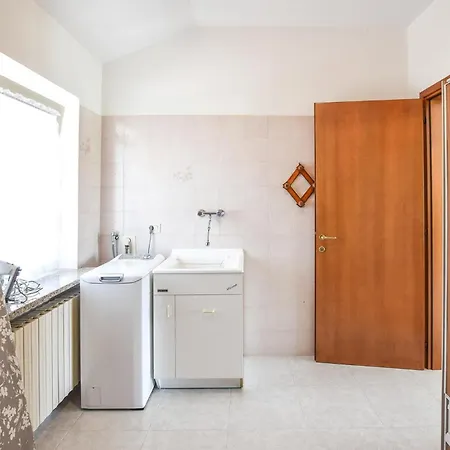 2 Bedroom Cozy In Grado