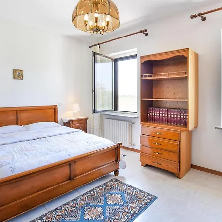 Apartment 2 Bedroom Cozy In Grado